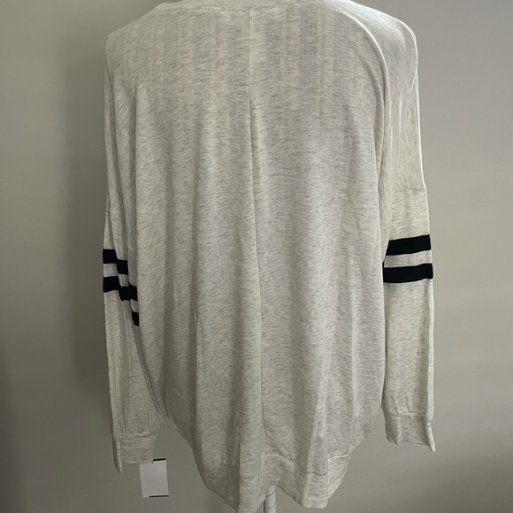 ❤️only 1x left❗️ Plus Size Santa Dog Holiday Top - Picture 8 of 11